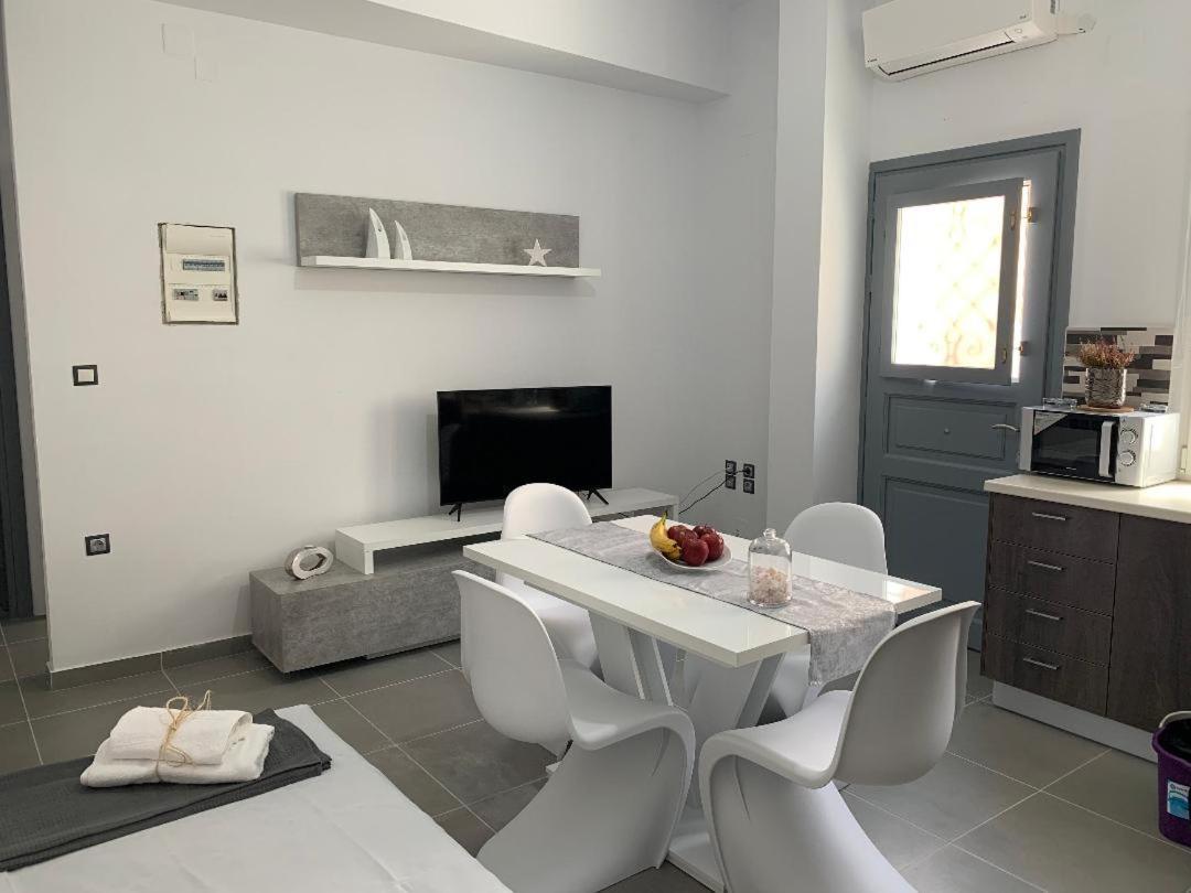 Thania'S House ,4 Minutes From The Center Of Hermoulis Ermoupoli Exteriör bild