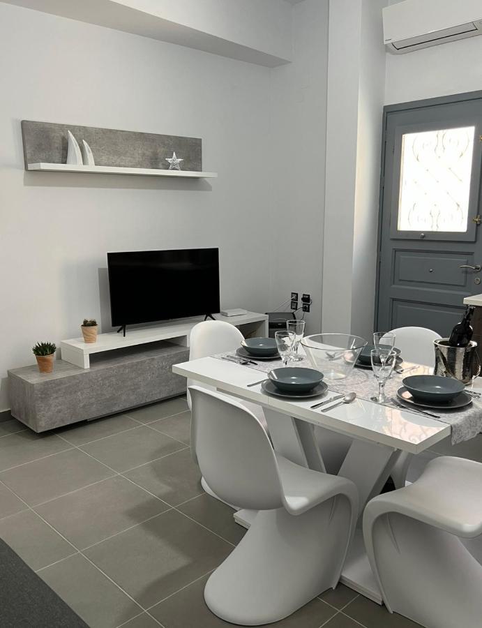 Thania'S House ,4 Minutes From The Center Of Hermoulis Ermoupoli Exteriör bild